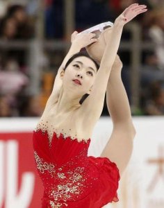 ​李子君个人资料简介：她被网友们称为“花滑女神”，也是樊振东的梦中女神