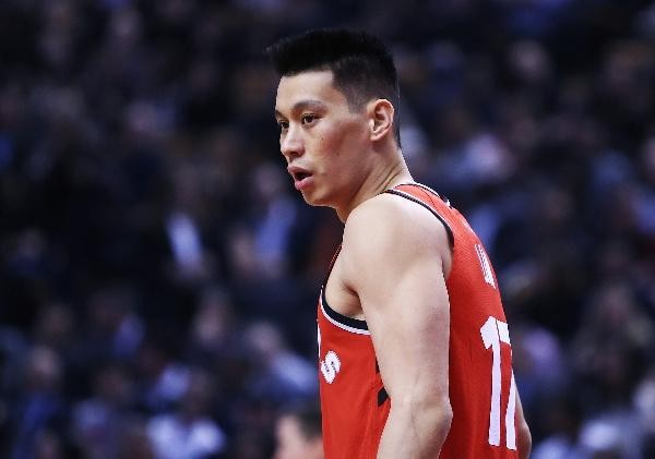 林书豪特步合约(数百万美元签约林书豪)(1)