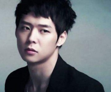 ​朴有天吸毒事件始末 女友黄荷娜指认朴有天吸毒