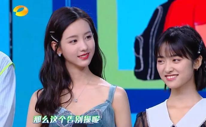 陈都灵证件照原图(南航校花陈都灵)