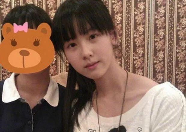 陈都灵证件照原图(南航校花陈都灵)