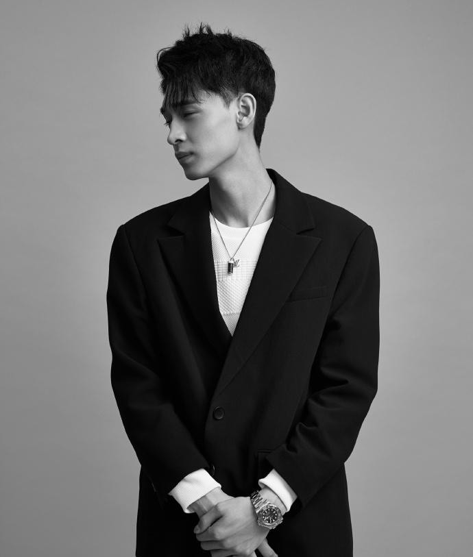 秦霄贤的家境背景(德云社第一帅秦霄贤)