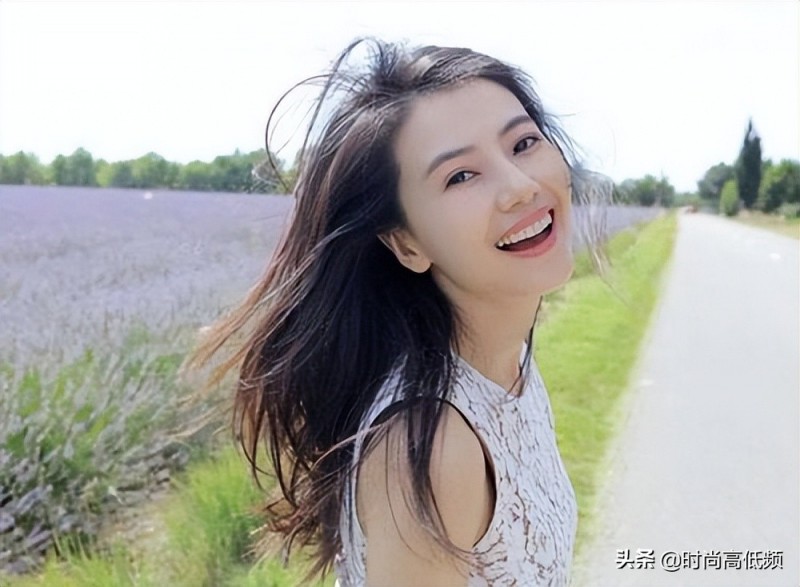 这些女明星年过40依然很美(看看她们就知道怎么穿搭了)