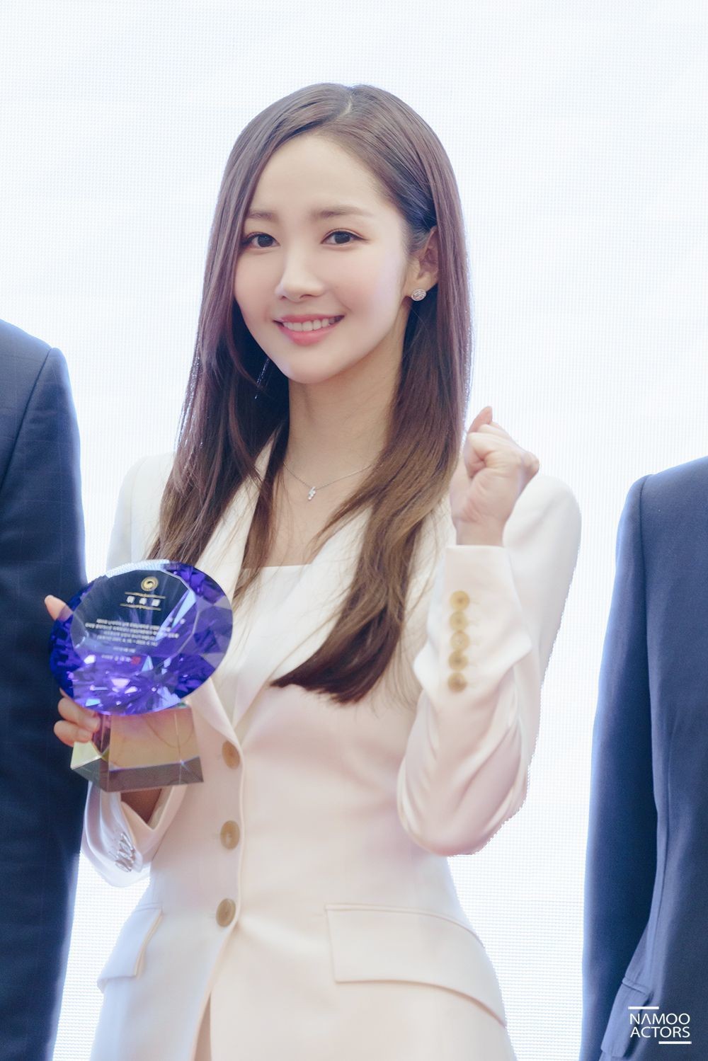 朴敏英个人资料写真作品