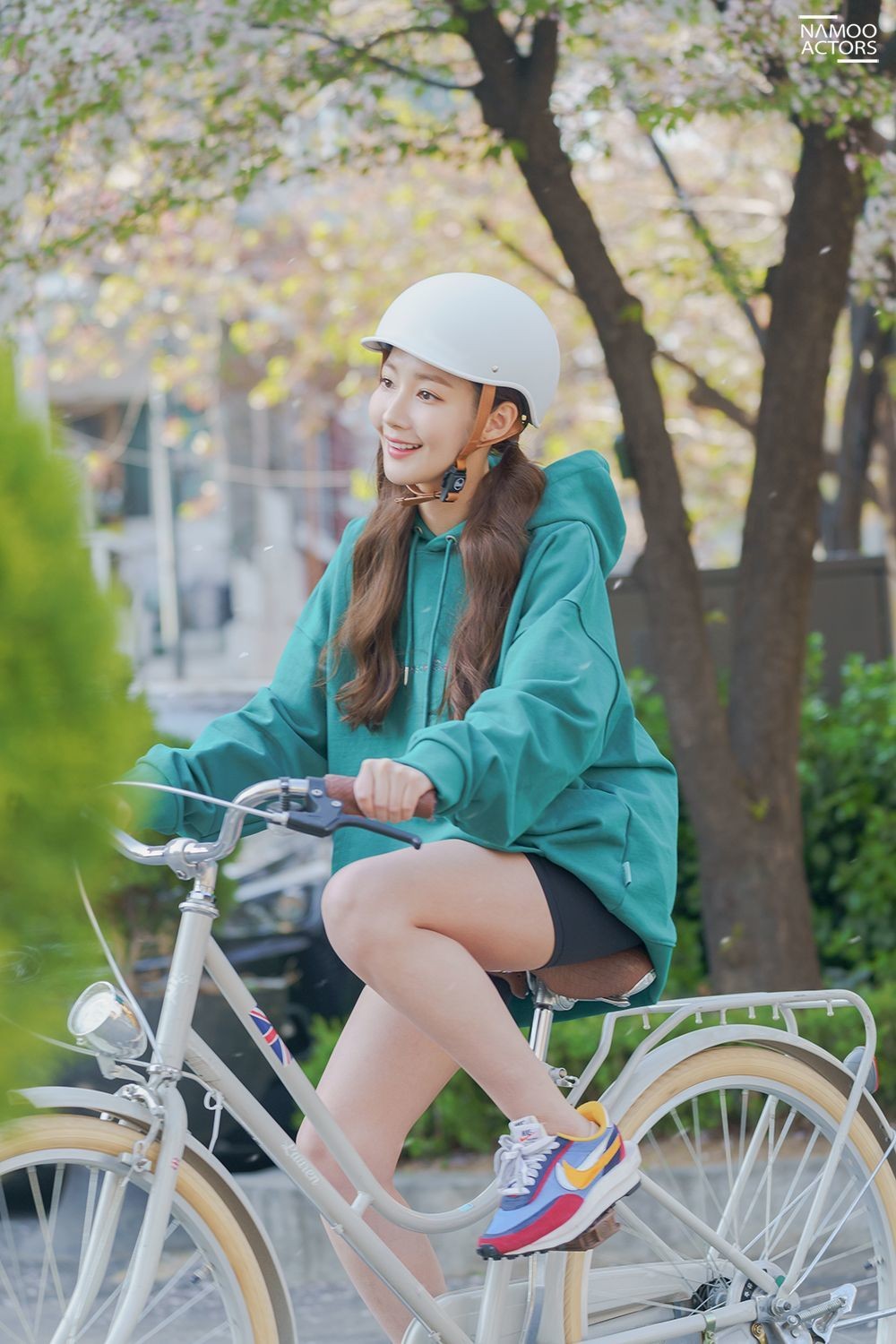 朴敏英个人资料写真作品