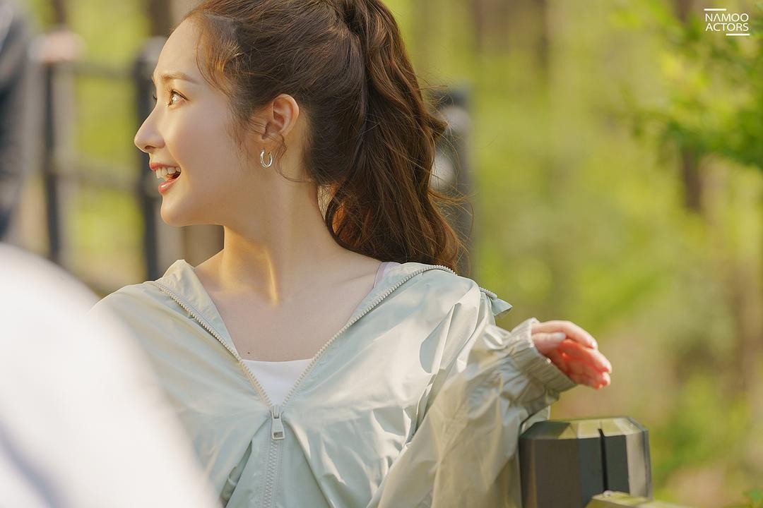 朴敏英个人资料写真作品