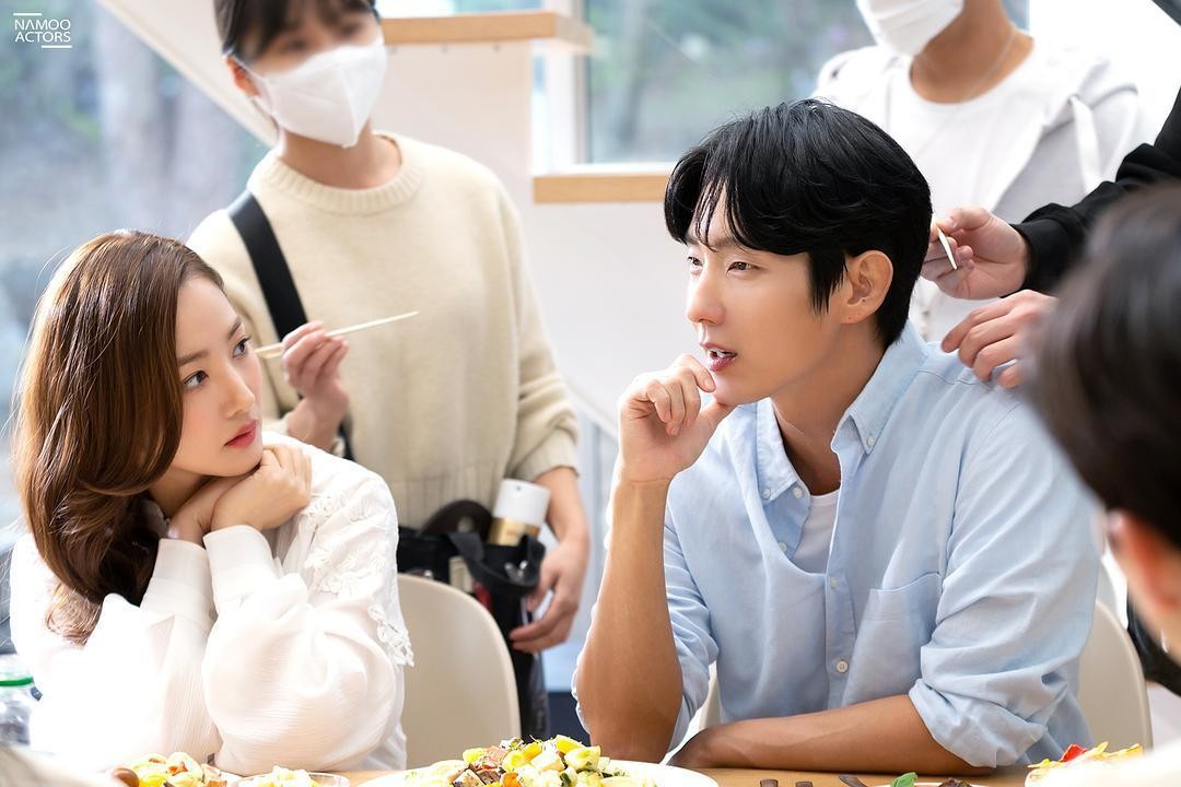 朴敏英个人资料写真作品