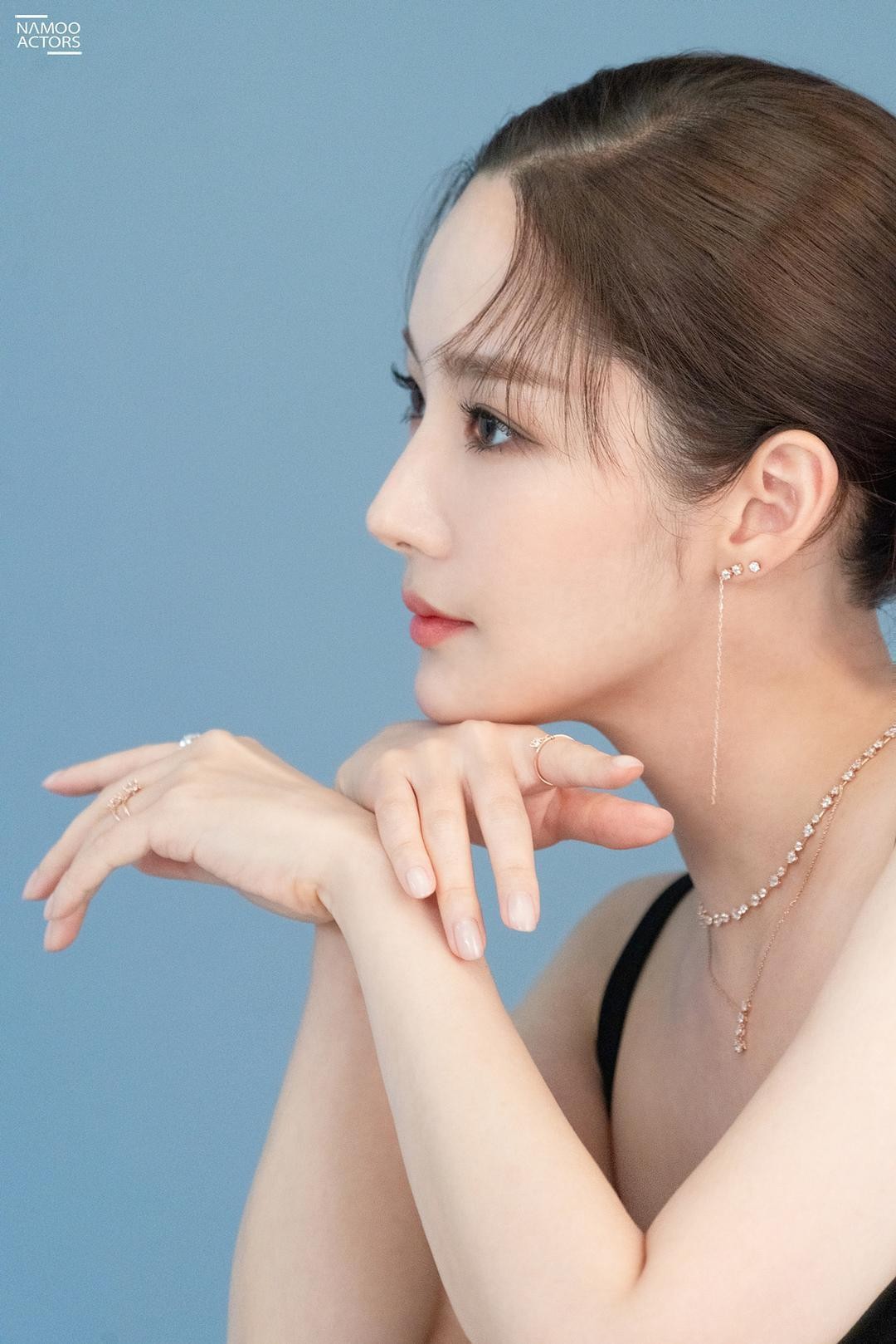 朴敏英个人资料写真作品