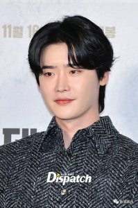 ​从未想过他也会发腮？