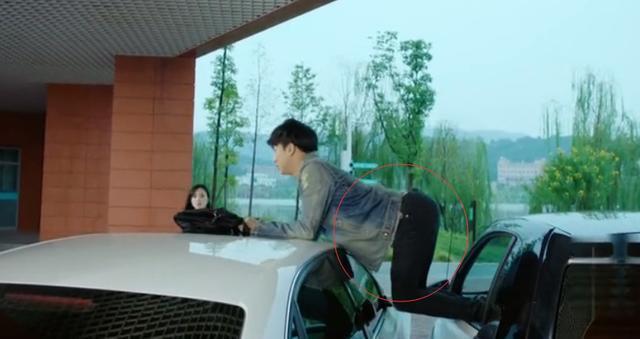 李小璐门缝无意中看到薛之谦唐禹哲接吻, 她的表情说明了一切