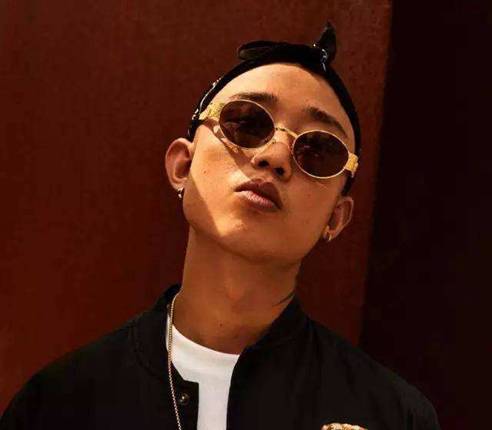 gai周延个人简介