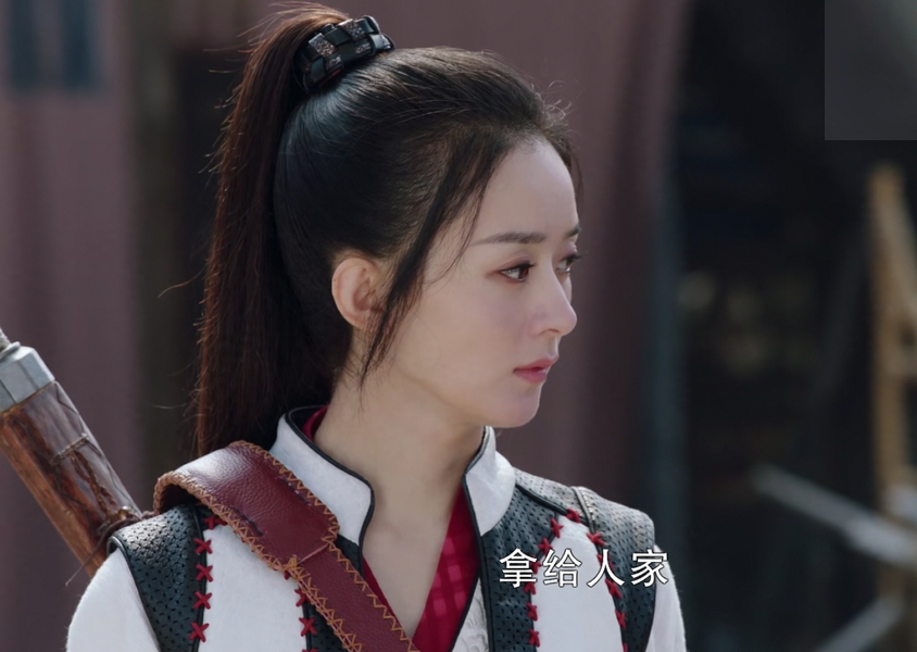 有翡赵丽颖妆发简单太现代（造型撞楚乔传）