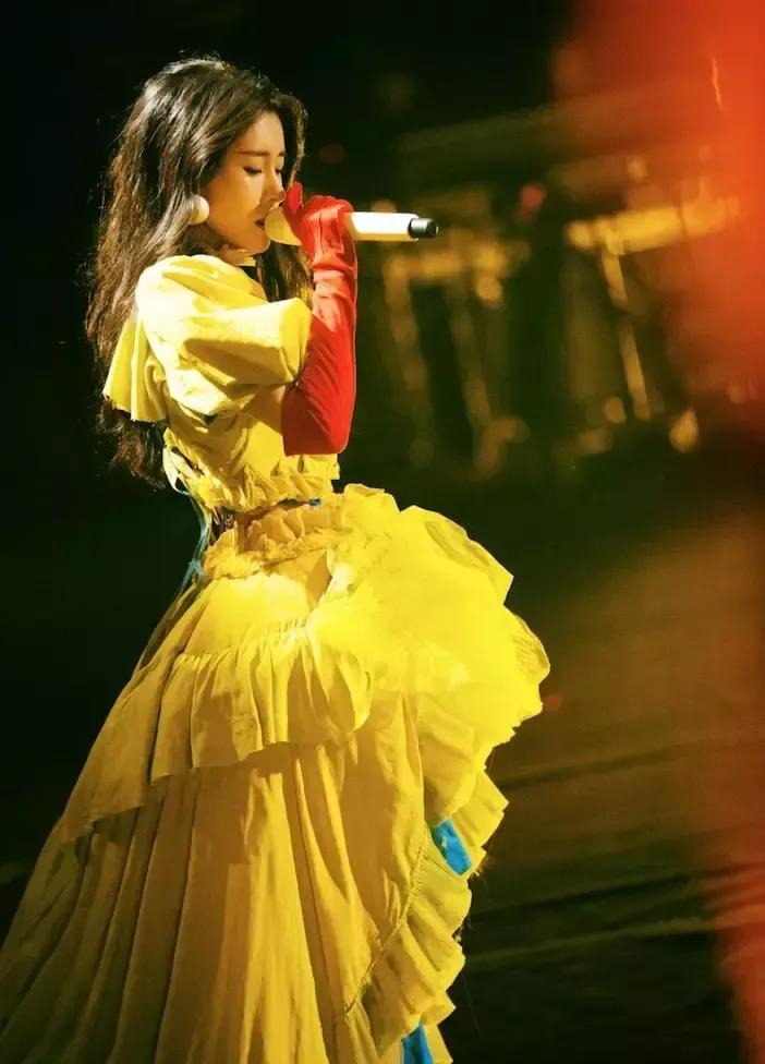 张碧晨资料简介（流行歌手张碧晨简历）