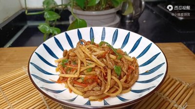​简单又好吃的炒肉丝，香气浓郁，好吃又嫩，特别下饭