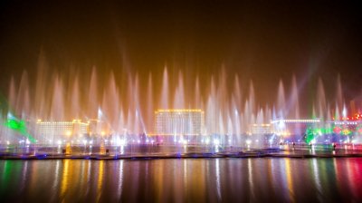 ​洛阳音乐喷泉：是“亚洲第一大音乐喷泉”