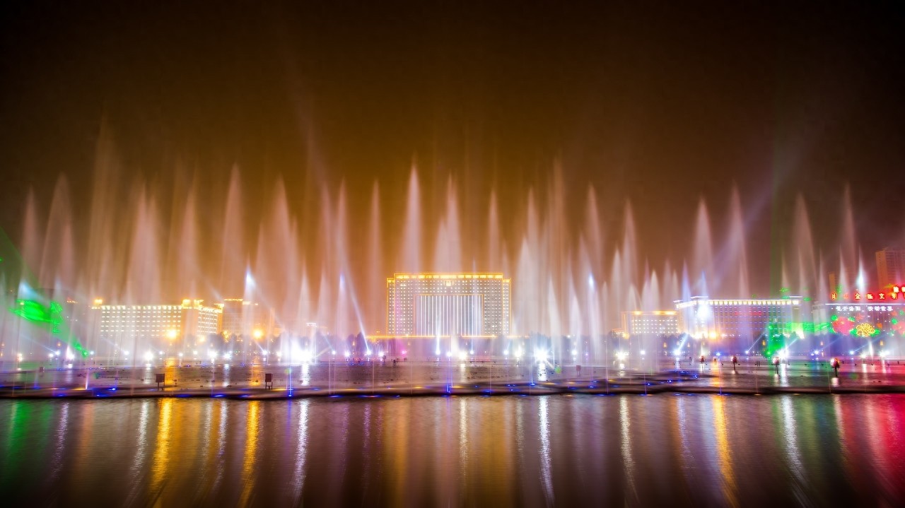 洛阳音乐喷泉:是“亚洲第一大音乐喷泉”