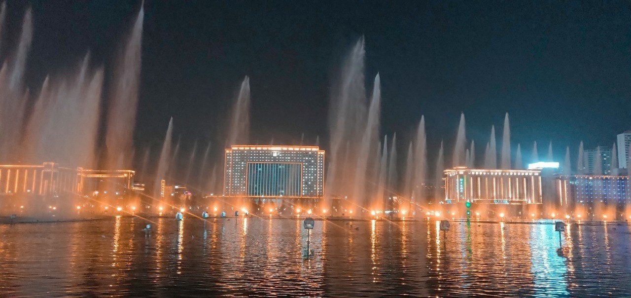 洛阳音乐喷泉:是“亚洲第一大音乐喷泉”