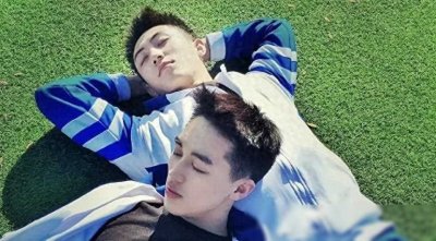 ​劲爆！黄景瑜许魏洲大量“亲密照”流出，原来他们说的是真的