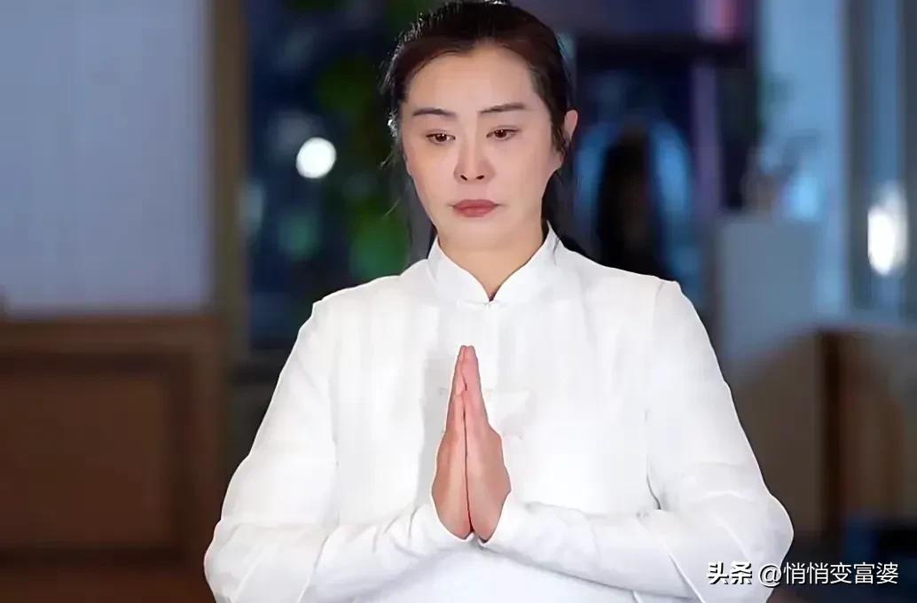 王祖贤整容后变成了什么鬼？网友惊呼“丑爆了”！