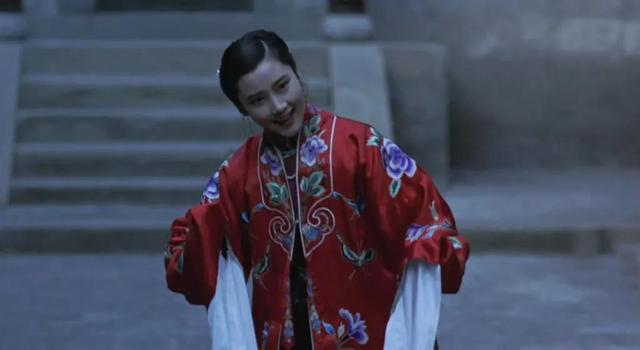 何赛飞与老公合影（老戏骨何赛飞被母亲抛弃）(20)