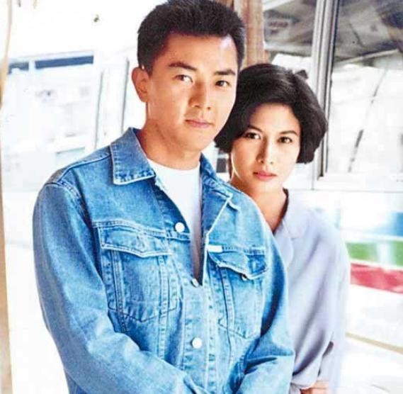 梁咏琪蛋糕事件始末（1999梁咏琪郑伊健恋爱）