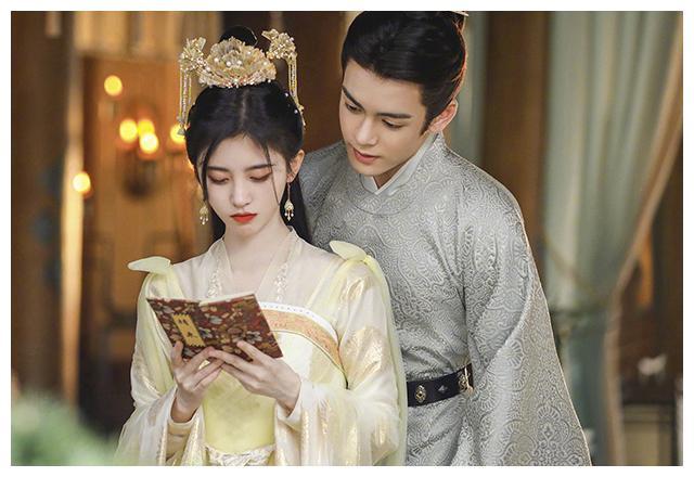 曾舜整容,张雪迎曾舜晞是情侣吗,本文共(2816字) 曾舜整容,张雪迎曾舜晞是情侣吗,本文共(2816字)