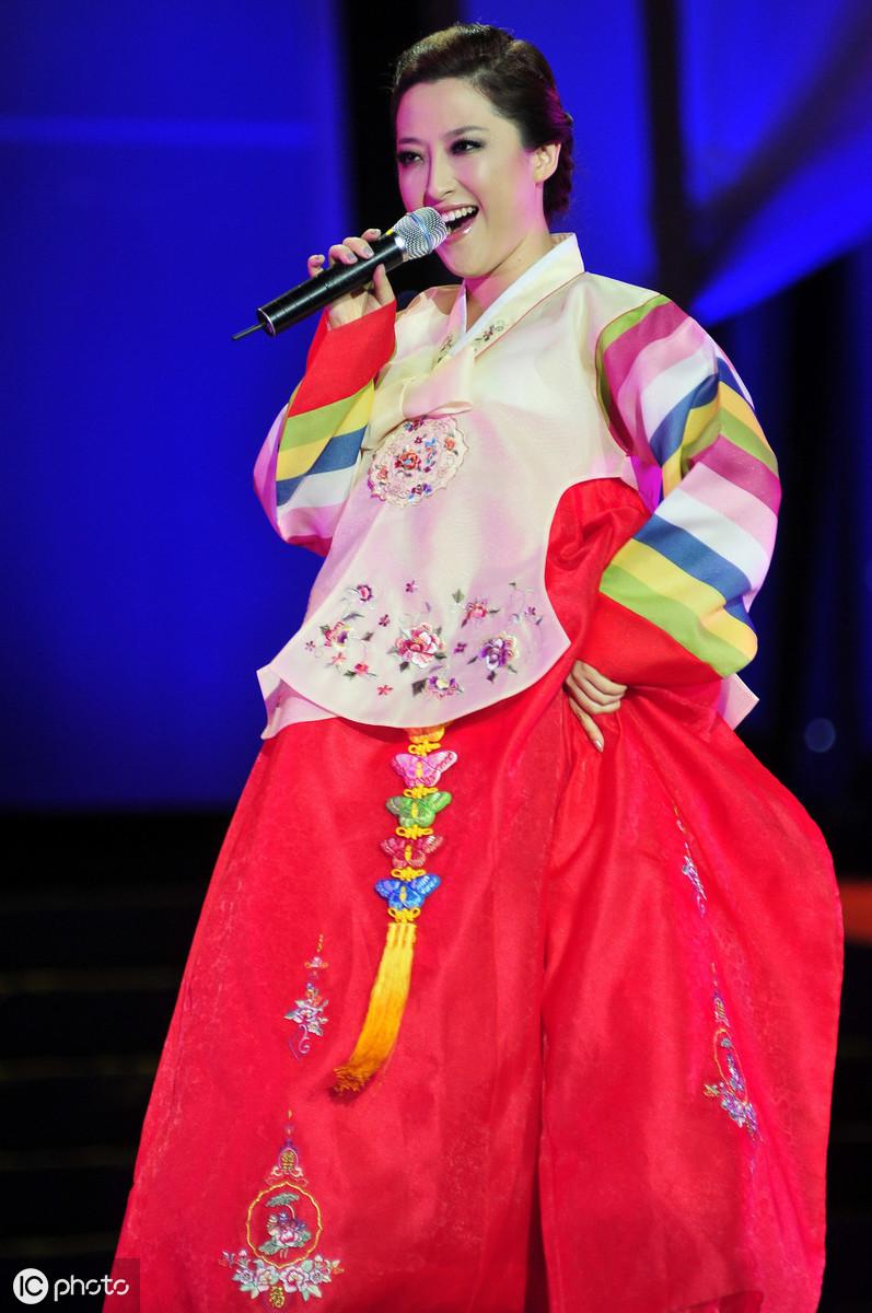 爱我中华歌词事件辟谣(《爱我中华》的歌词之争) 爱我中华歌词事件辟谣(《爱我中华》的歌词之争)