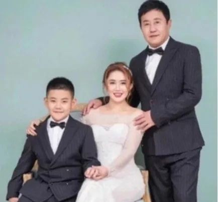 王长贵死了（王小宝耍大牌赵本山让乡村爱情长贵下线）