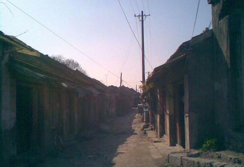 其建筑古朴典雅,呈明清风格的濉溪老城石板街