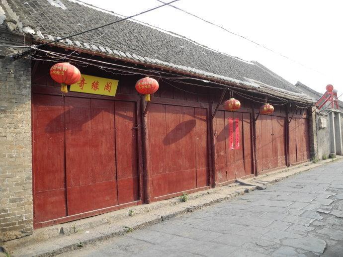 其建筑古朴典雅,呈明清风格的濉溪老城石板街