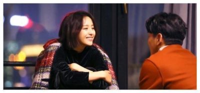 ​佟丽娅新作《不婚女王》，身高差显得她像少女，男主就是故事原型