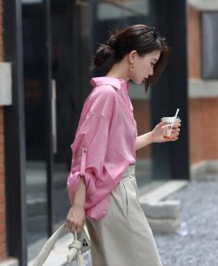 ​人人嫌的“芭比粉”，怎么突然“真香”了？